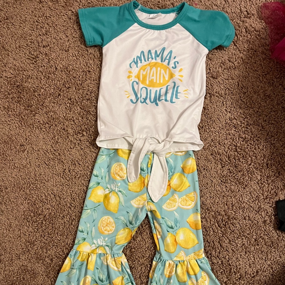 Size 12-18 months boutique outfit